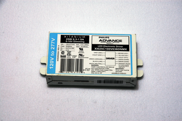 Advance Constant Current XI025C100V036DNM1 LED Driver